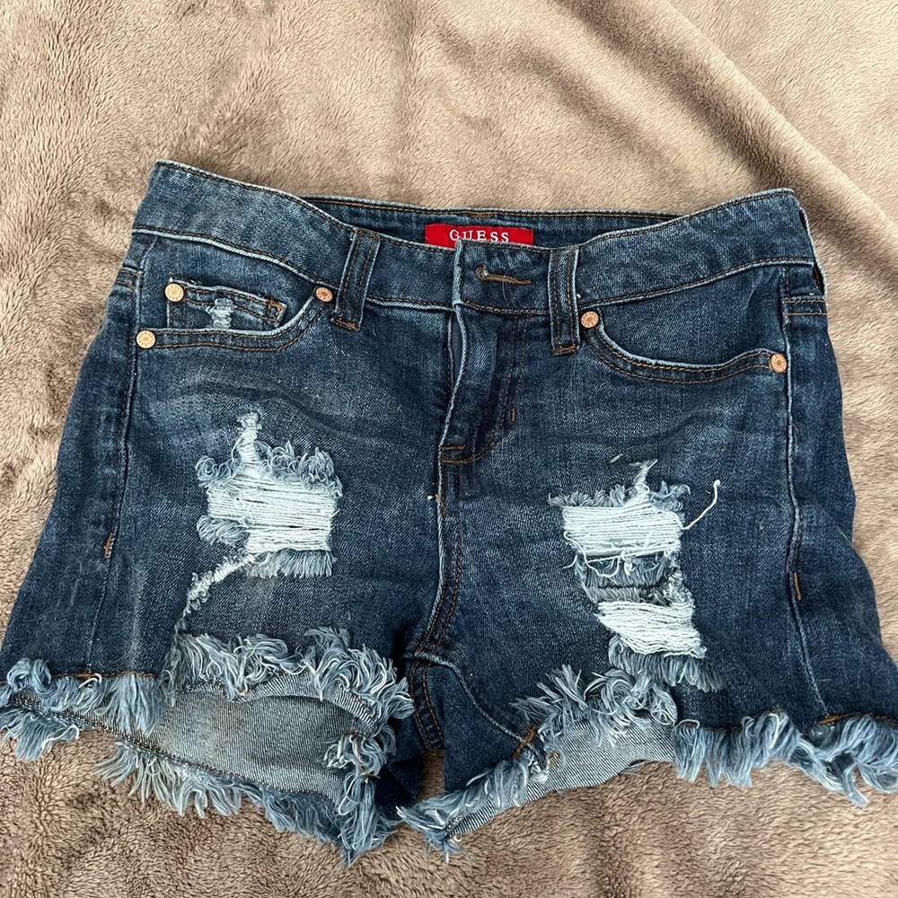 GUESS JEANS DISTRESSED SHORTS